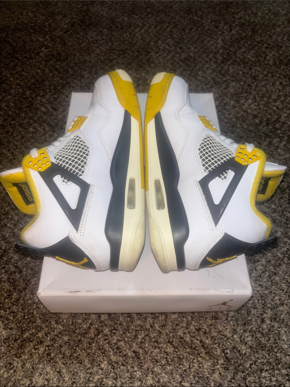 Air Jordan 4 Retro Vivid Sulfur White Yellow Jordans - Picture 5 of 6